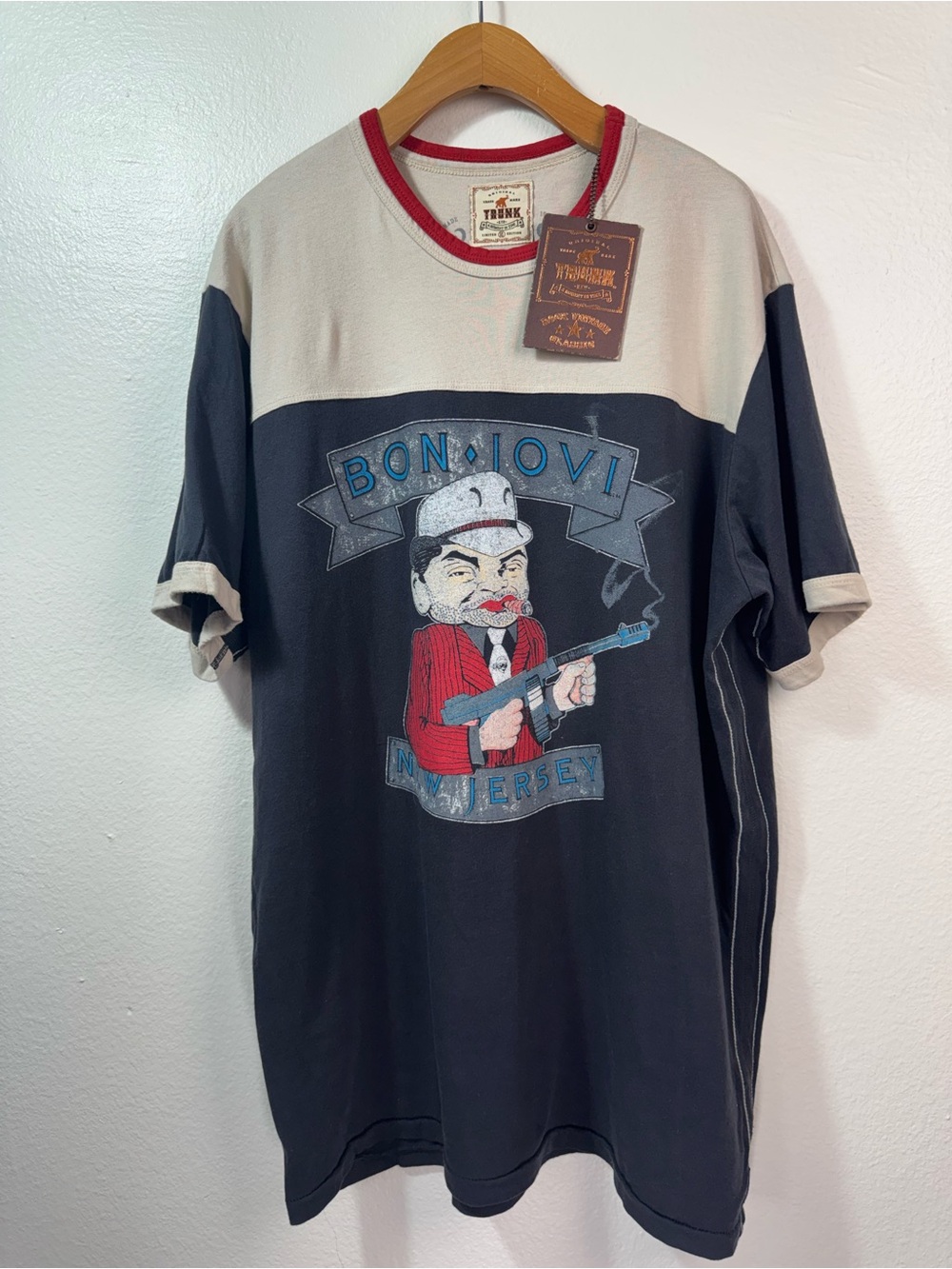 Trunk Ltd Bon Jovi 1989 Brotherhood on Tour Limited Edition Tee XL NWT